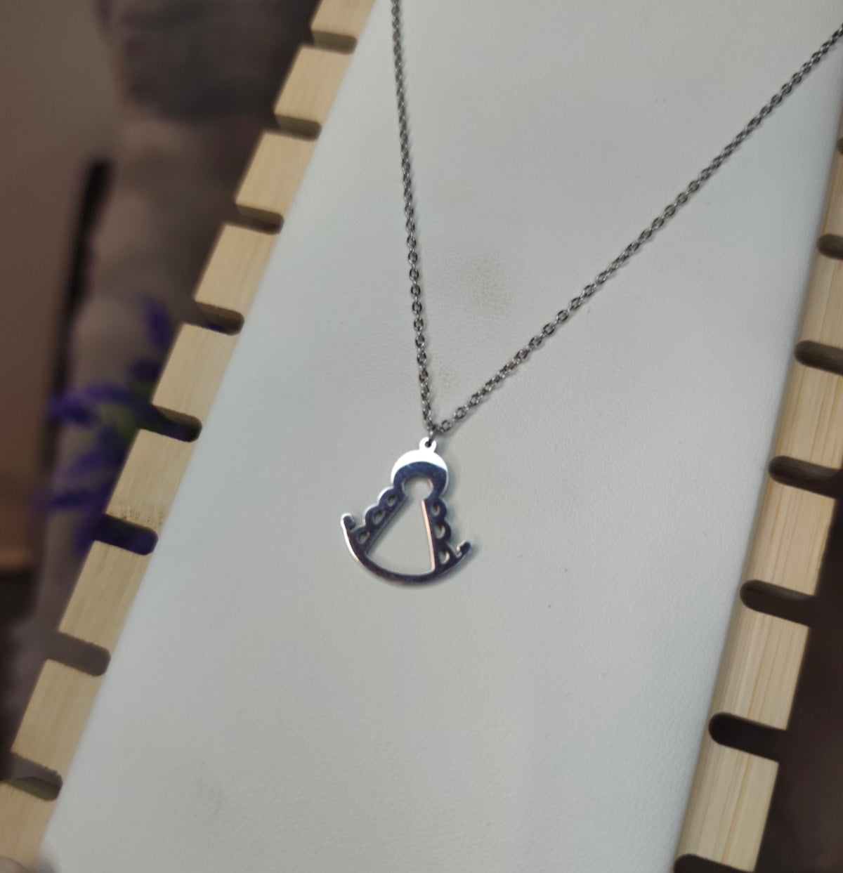 Colgante Virgen del Rocío acero